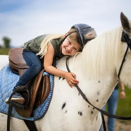 Hof Koehne - Feldscheune Rechts בית נופש שמאלנברג
